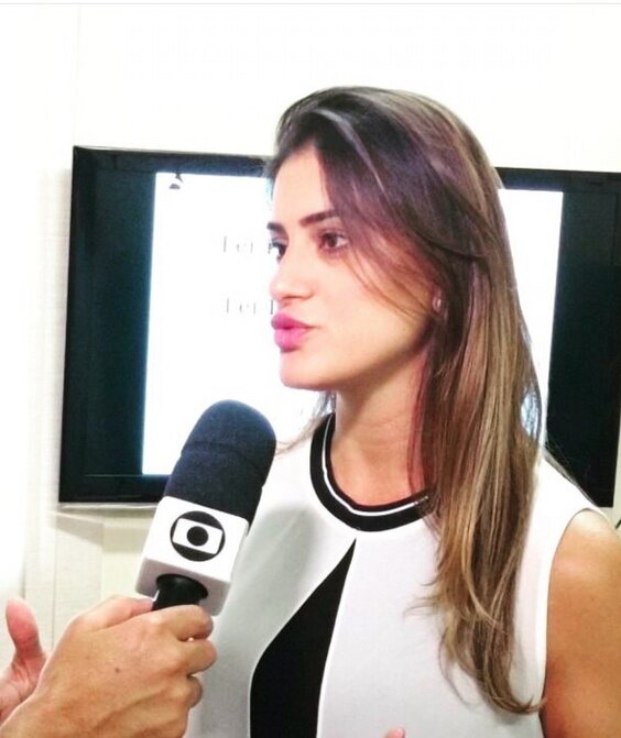 Dra. Roberta Santana em entrevista para emissora de TV